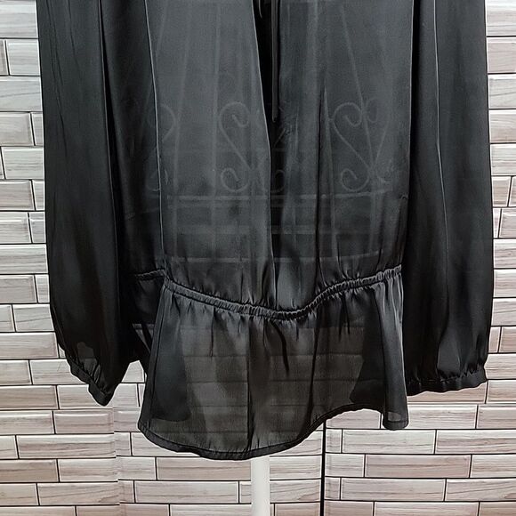 Daisy Fuentes tie knot front blouse Size L - Picture 3 of 10